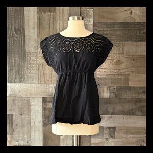 Motherhood Maternity black top pregnancy small eyelet lace dark feminine witchy